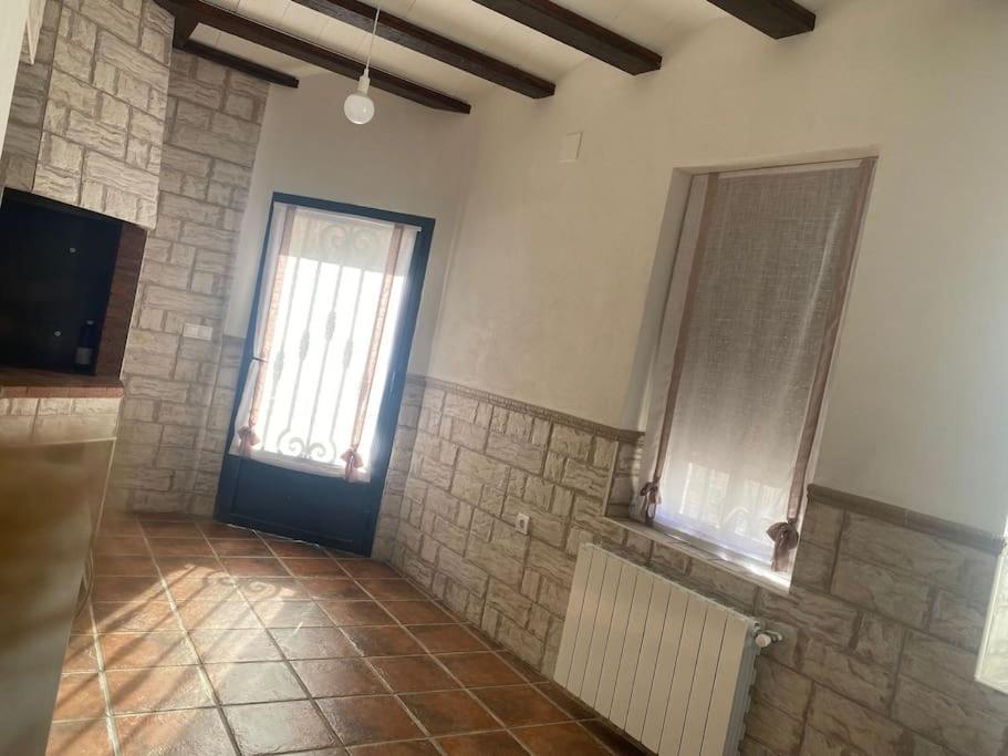 Villa Agradable Casa Con Chimenea Interior Y Barbacoa. Graja de Iniesta Exterior foto