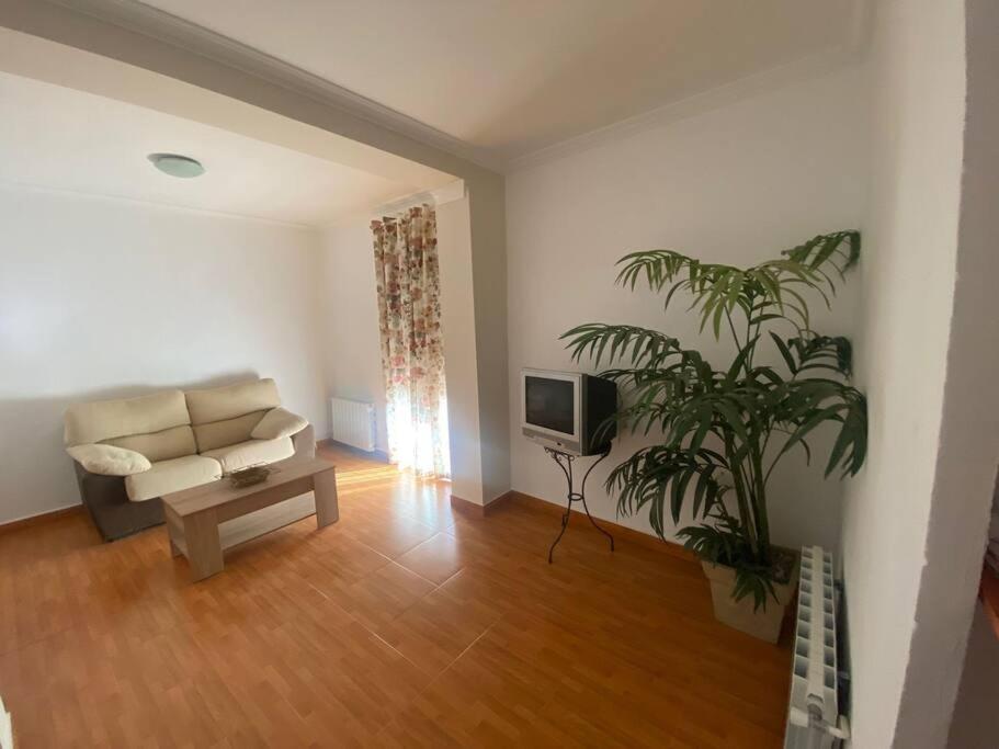 Villa Agradable Casa Con Chimenea Interior Y Barbacoa. Graja de Iniesta Exterior foto