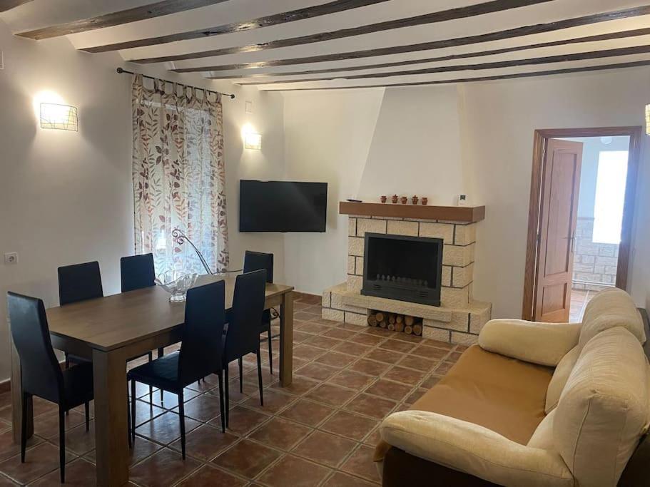 Villa Agradable Casa Con Chimenea Interior Y Barbacoa. Graja de Iniesta Exterior foto